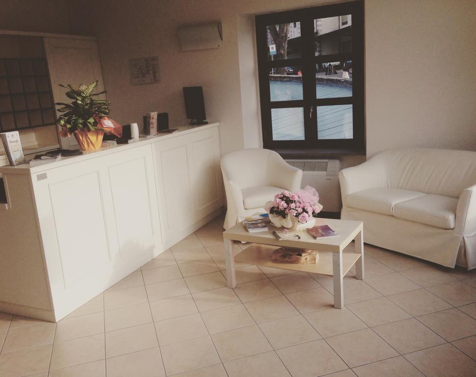 Hotel Langa In Cortemilia Kültér fotó